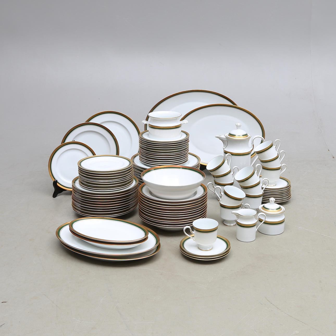 SERVIS, 84 delar, empiremodell, Königl. pr. Tettau, 1900-talets mitt.