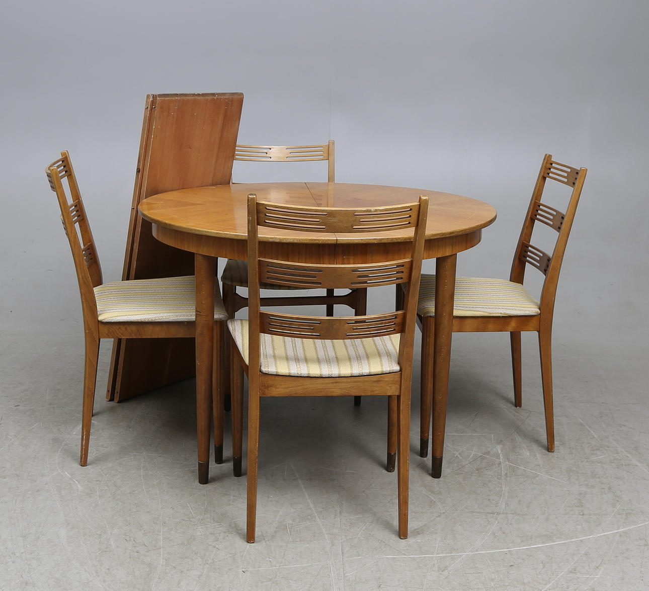 MATSALSMÖBEL, 5 delar, 1950-tal.