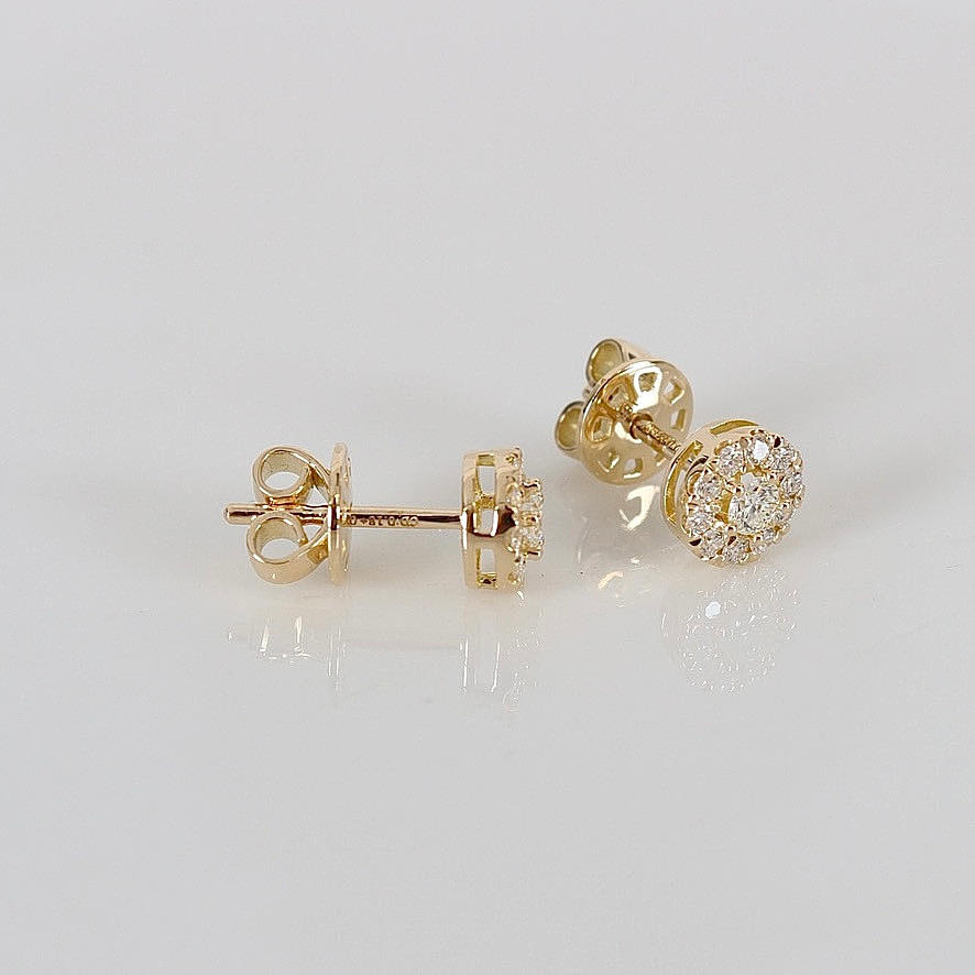 DIAMOND EARRINGS, a pair, total 0.41ct, 18K.