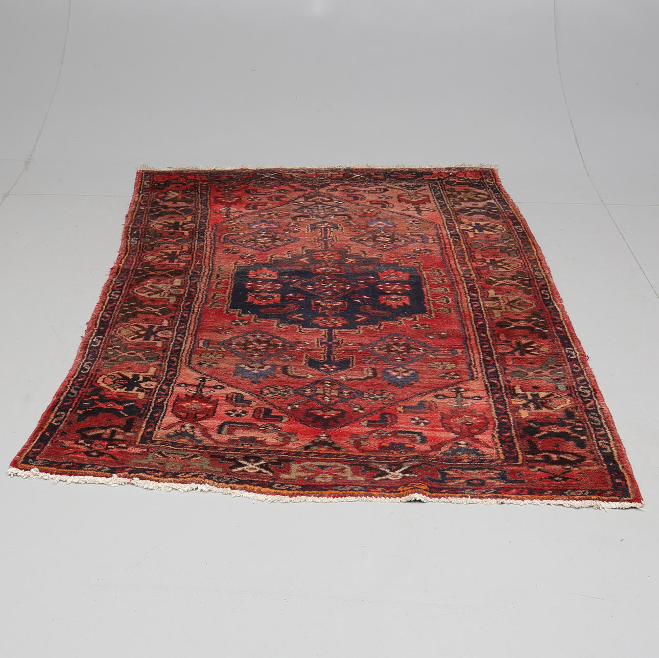 MATTA, orientalisk, Sandjan, 195 x 127 cm.