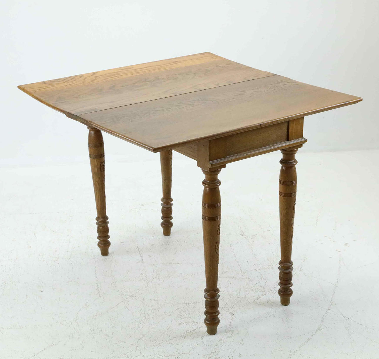 TABLE, early 20th century.
