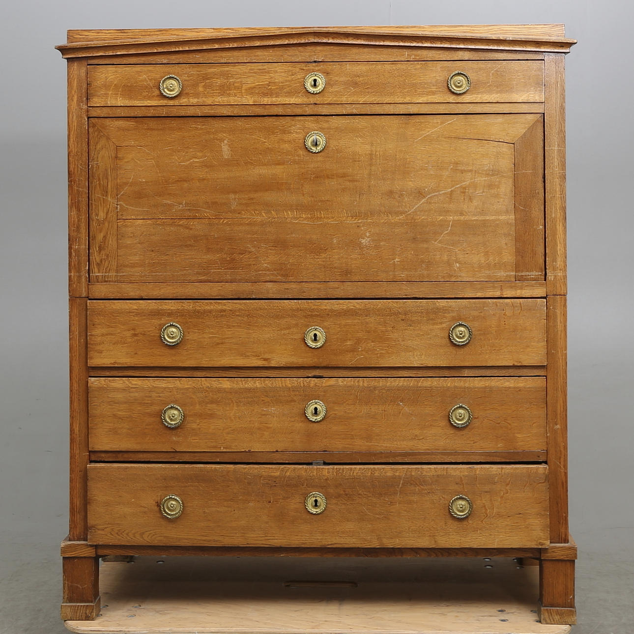 SEKRETÄR, så kallad dragkista, Karl Johan, 1800-talets mitt.