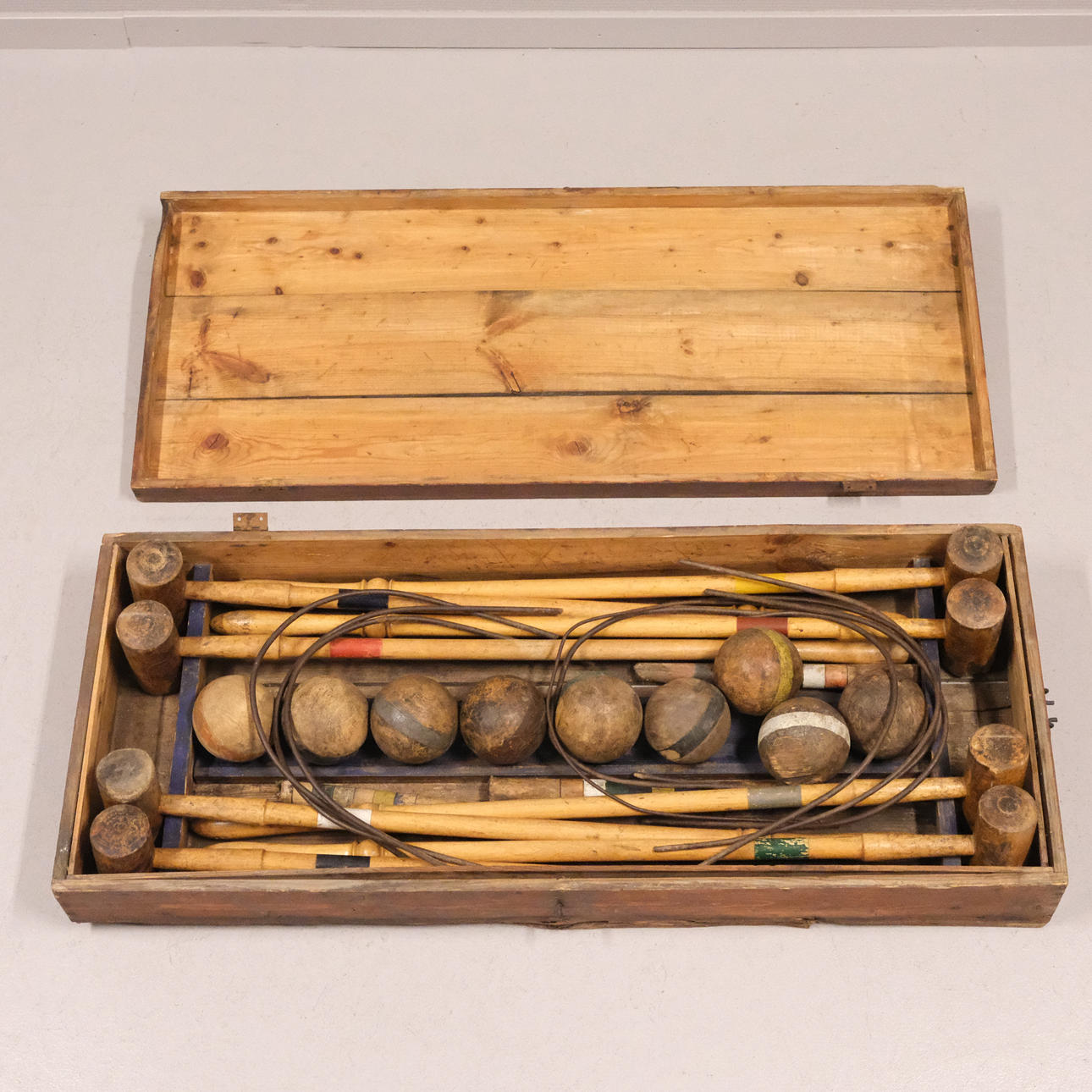 CROQUET SET, CIRCA 1900.