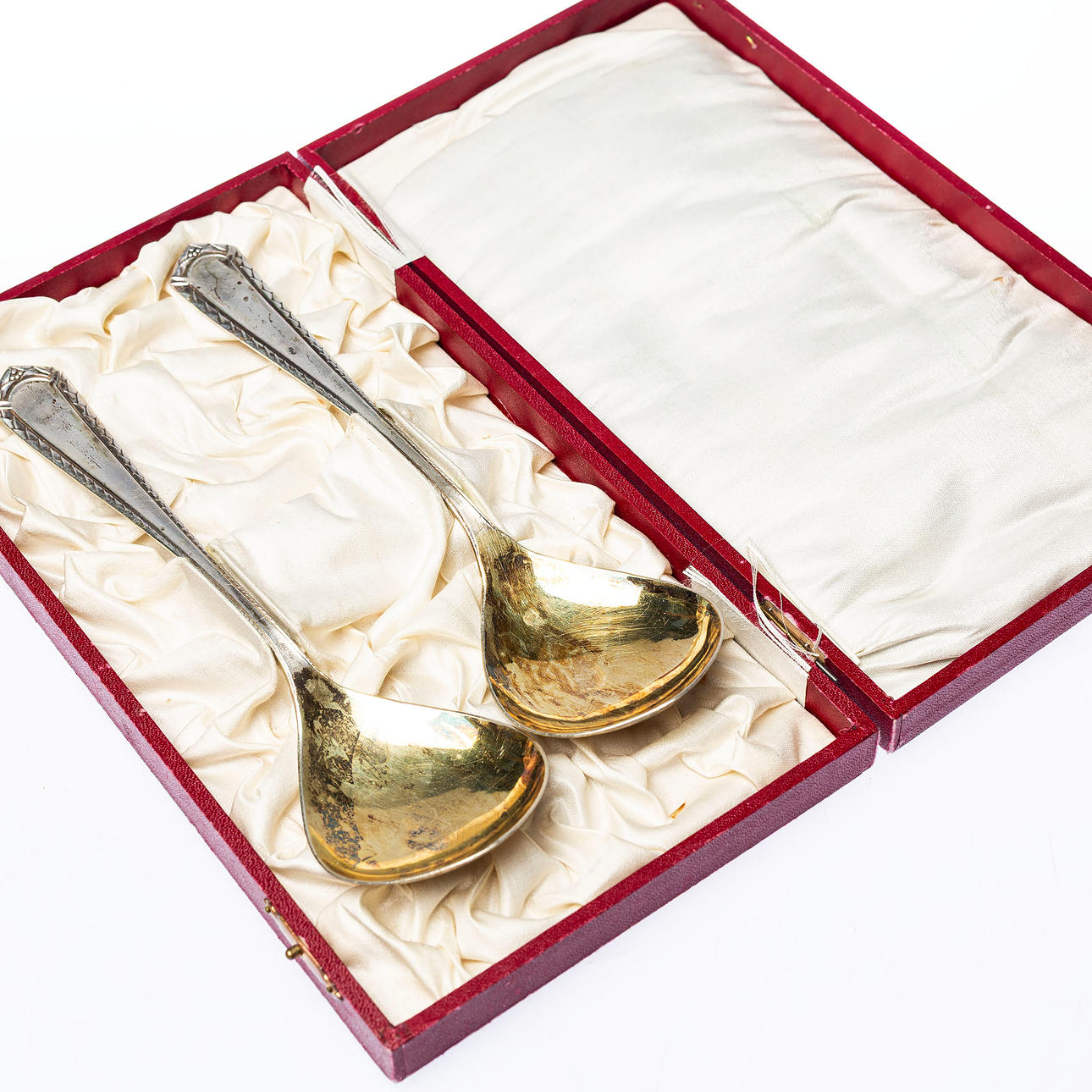 SERVING SPOONS, 1 pair, silver in case.