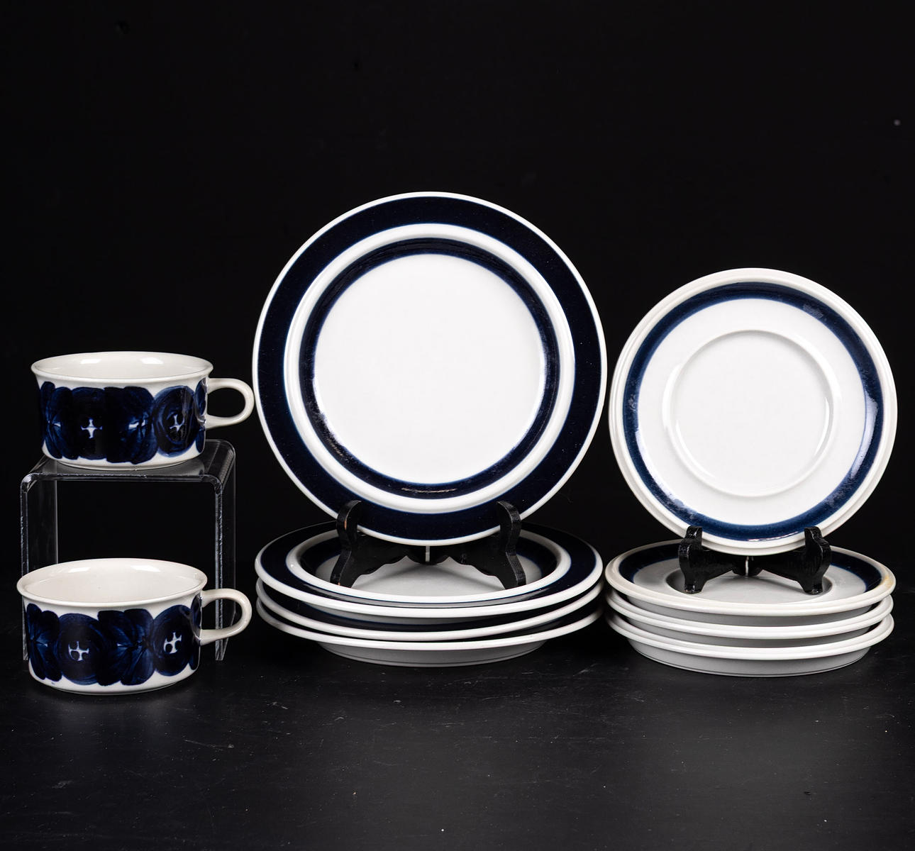 ULLA PROCOPÉ. tableware, 10 pcs, ''Anemone'', Arabia, Finland.