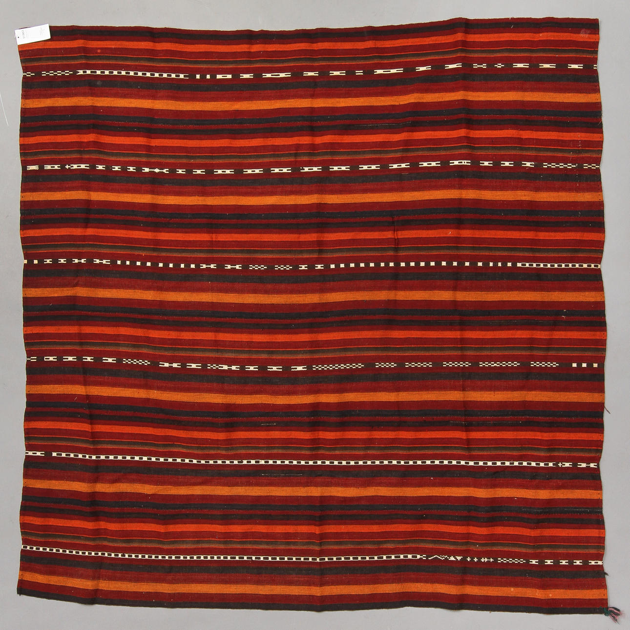 VÄVNAD, ca 175 x 175 cm.