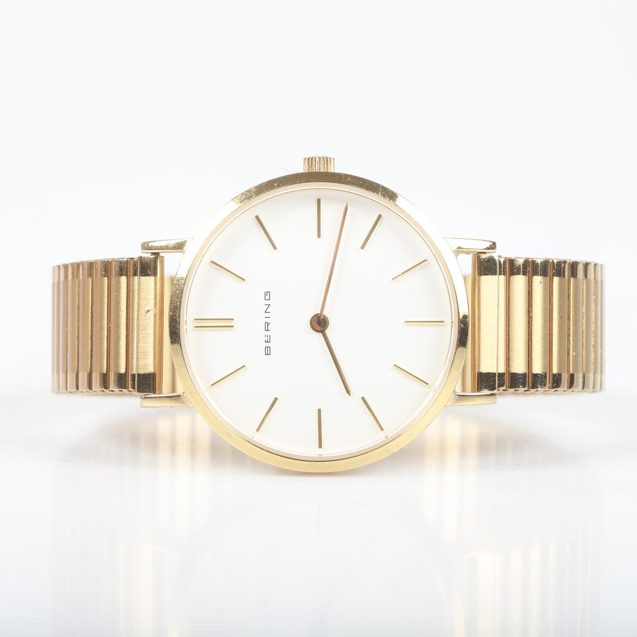 ARMBANDSUR, Bering quartz, förgyllt stål.