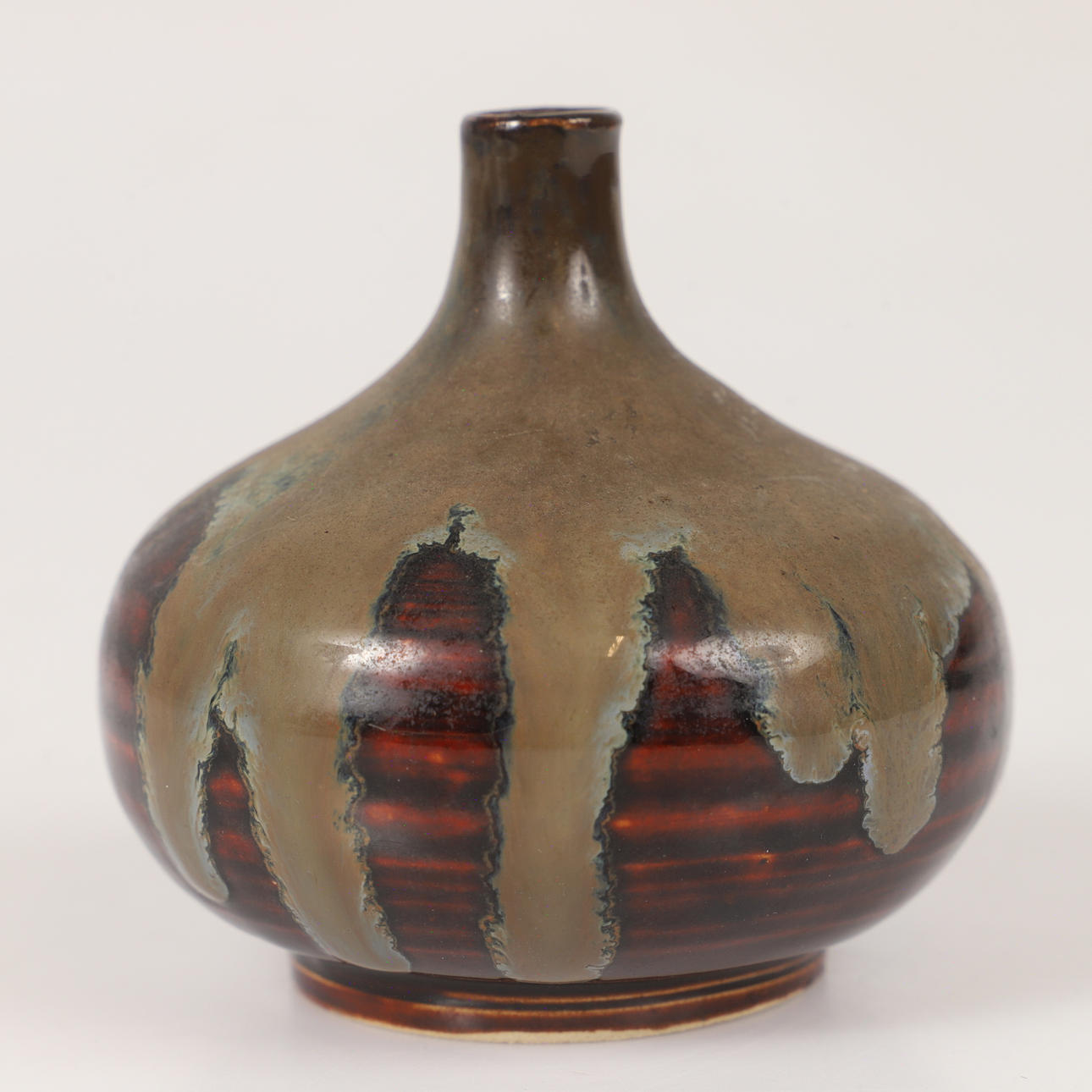 ARNE MÅRYD. Vase, glazed stoneware, Höganäs, signed.