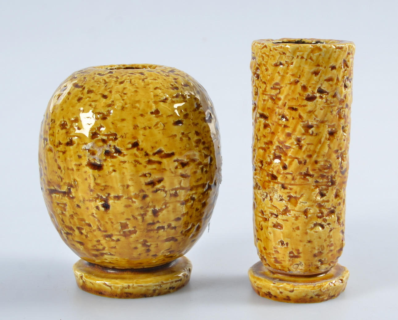 VASER, 2 st, "Chamotte", Gunnar Nylund, Rörstrand.
