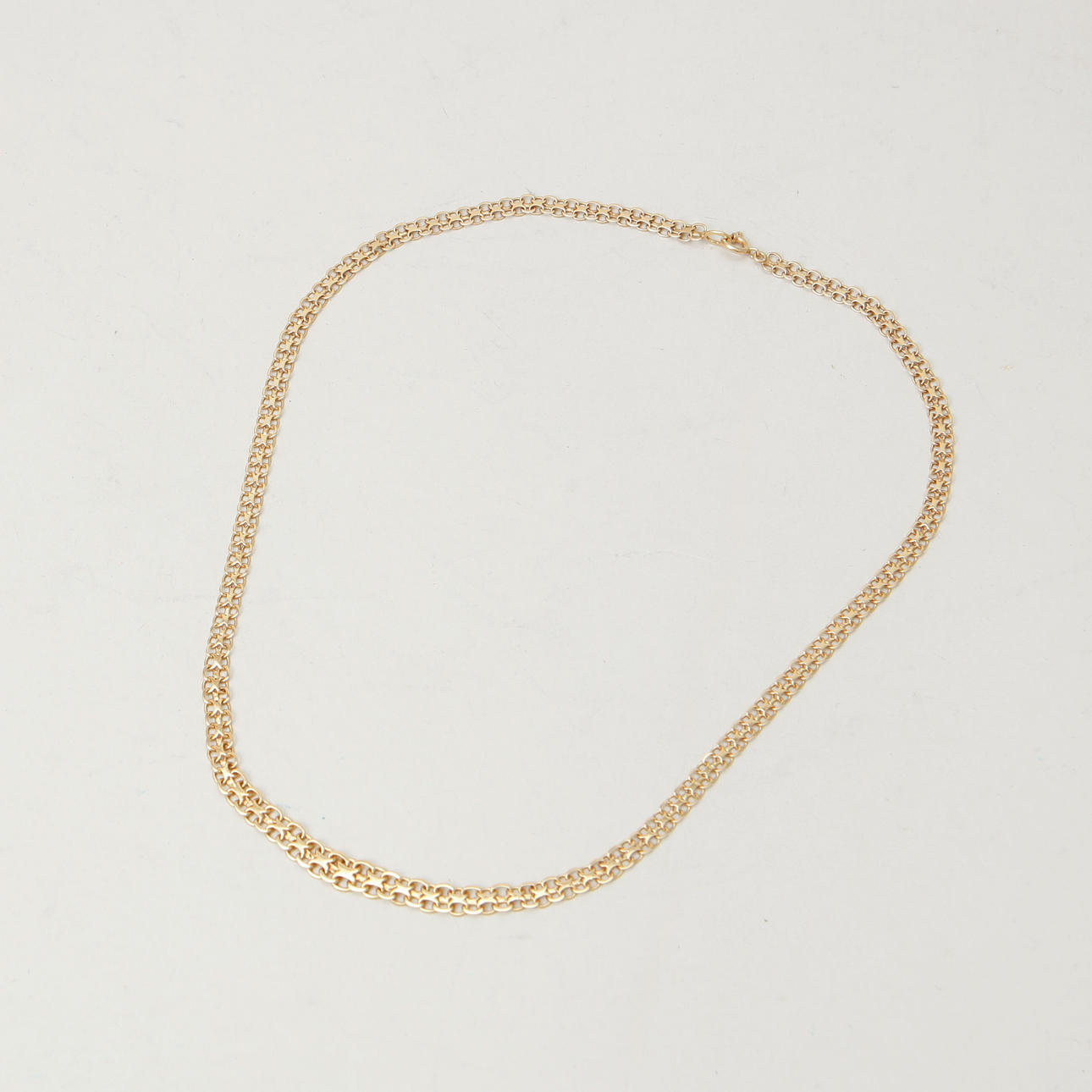 COLLIER, 18k guld. Vikt 11 gram.