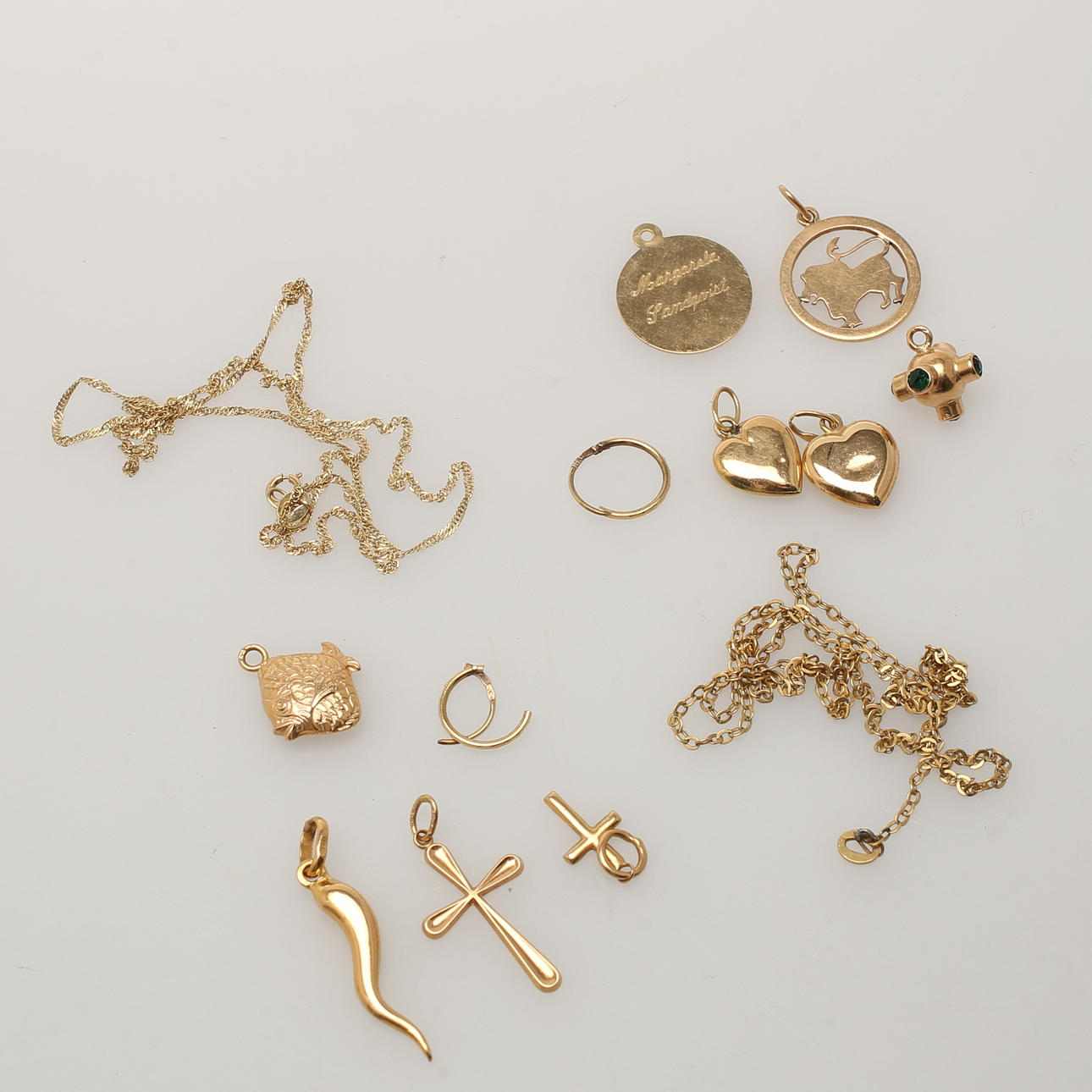 GULDFÖREMÅL, 13 delar, 18k.