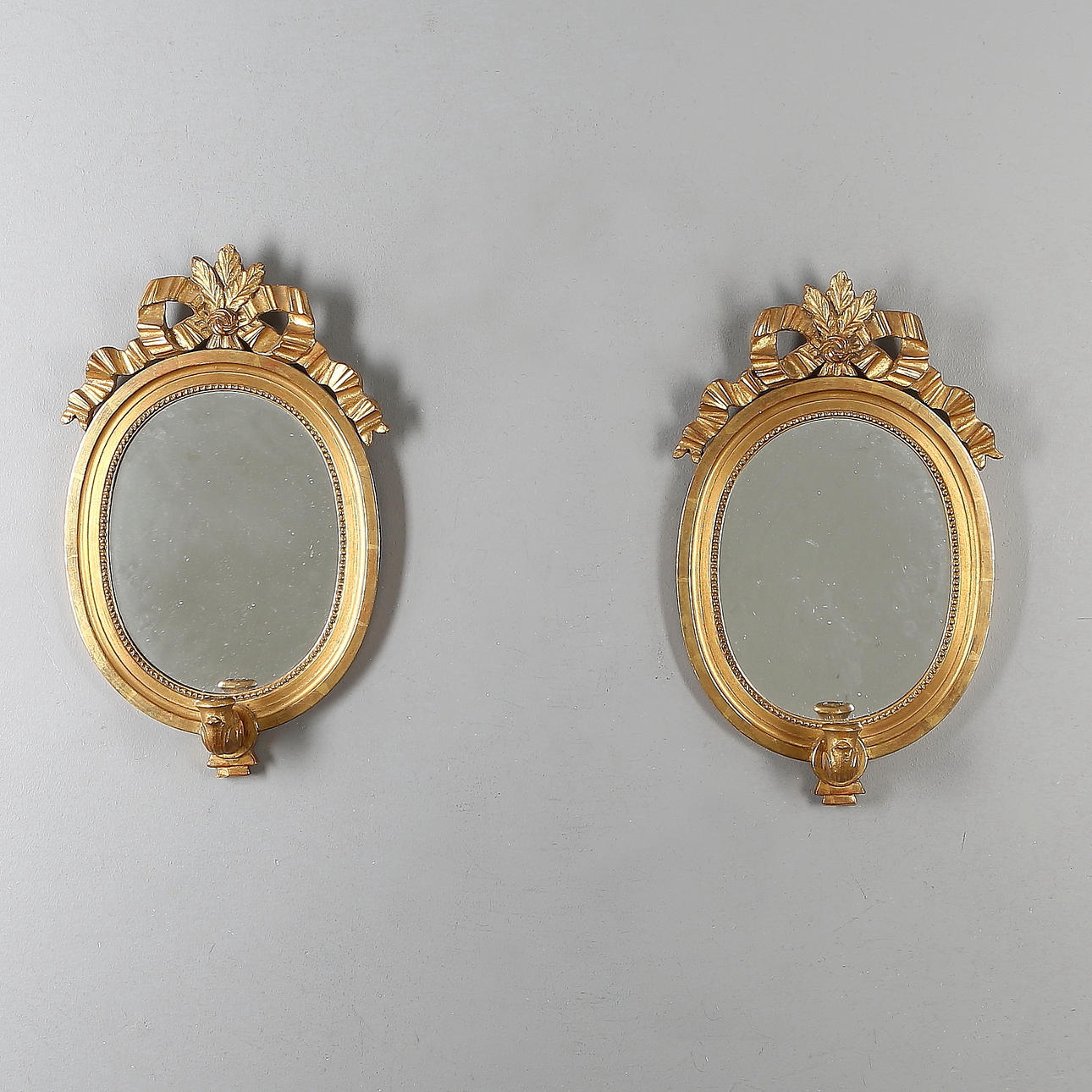 SPEGELLAMPETTER, 1 par, stämpelmärkta Claes Hultberg A.B Stockholm, gustaviansk stil, 1900-tal.