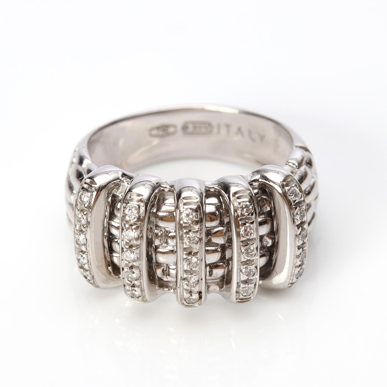 DIAMOND RING 18K, 11.2 g.