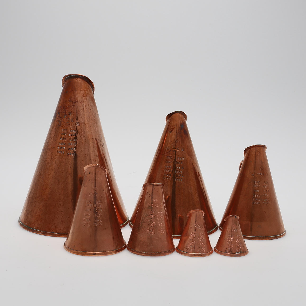 MÅTTSATS, koppar, 7 delar.