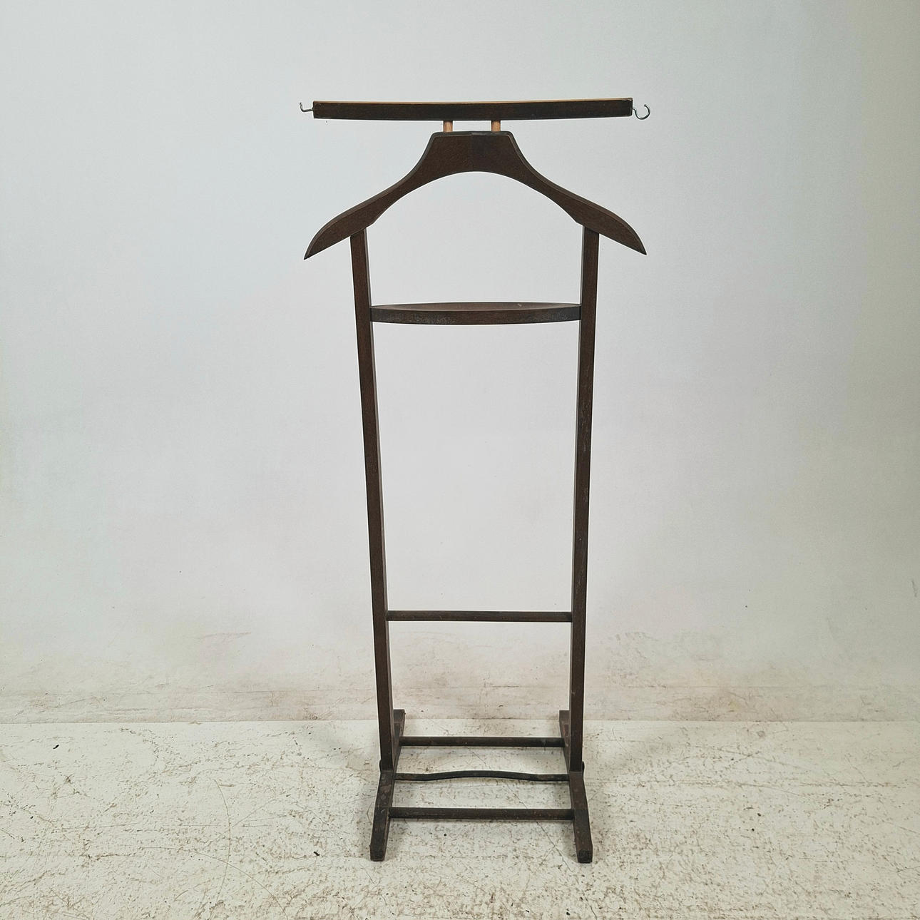 VALET STAND, 20th century.