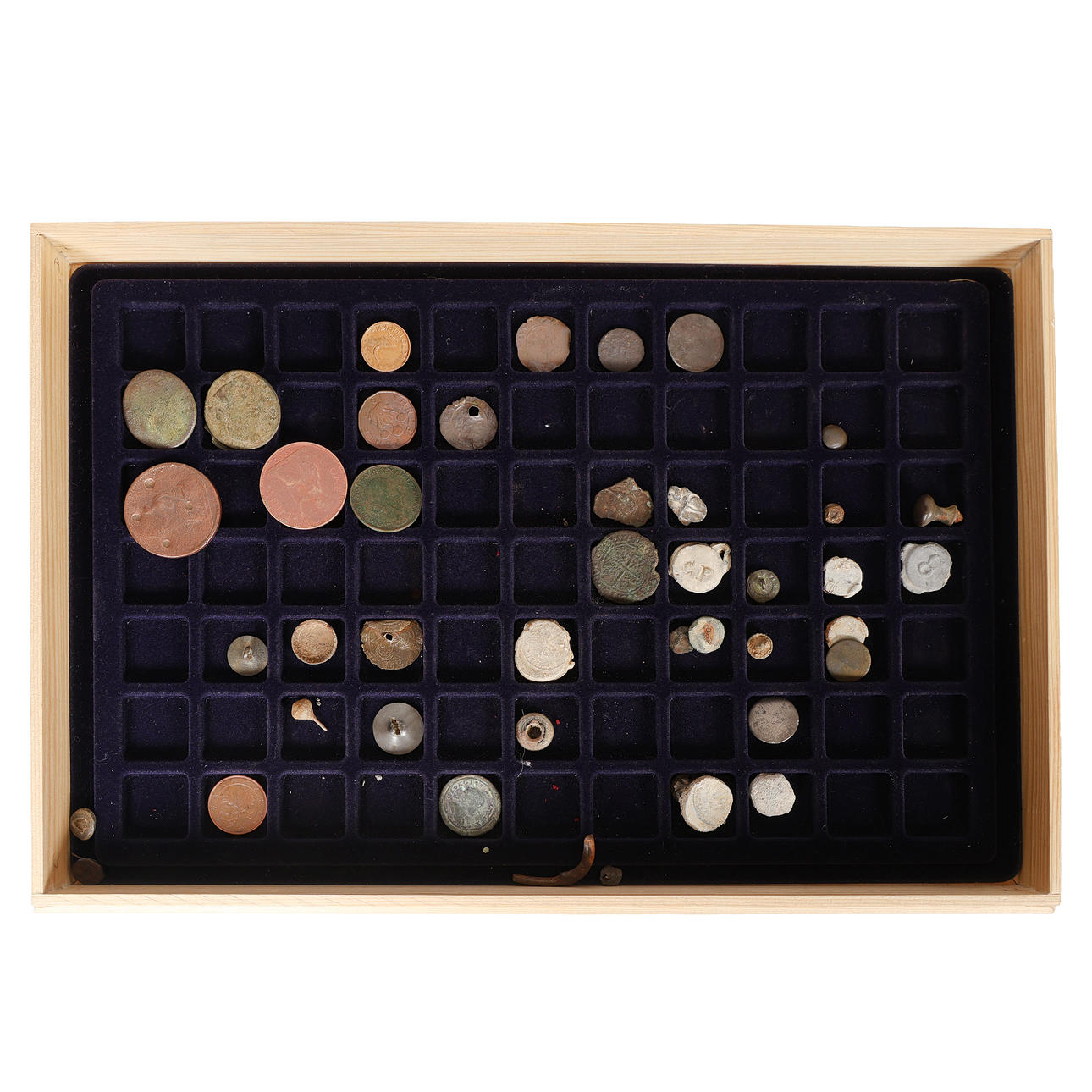 A COLLECTION OF DETECTOR FINDS (QTY).