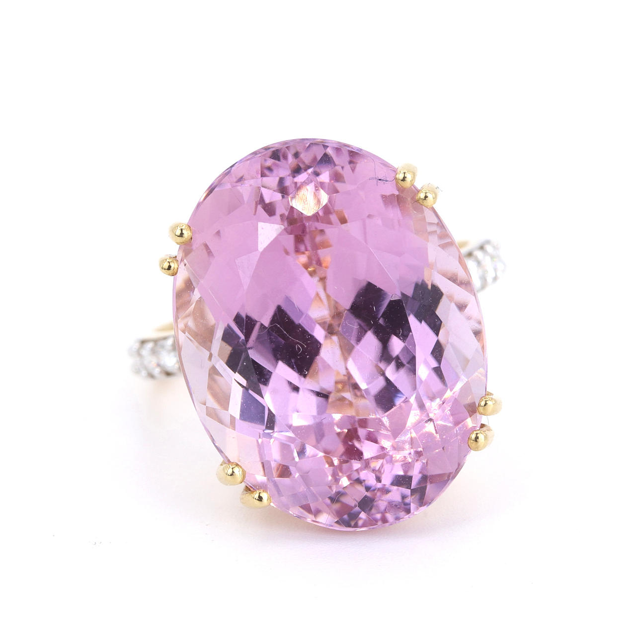 18CT GOLD KUNZITE & DIAMOND SET RING.