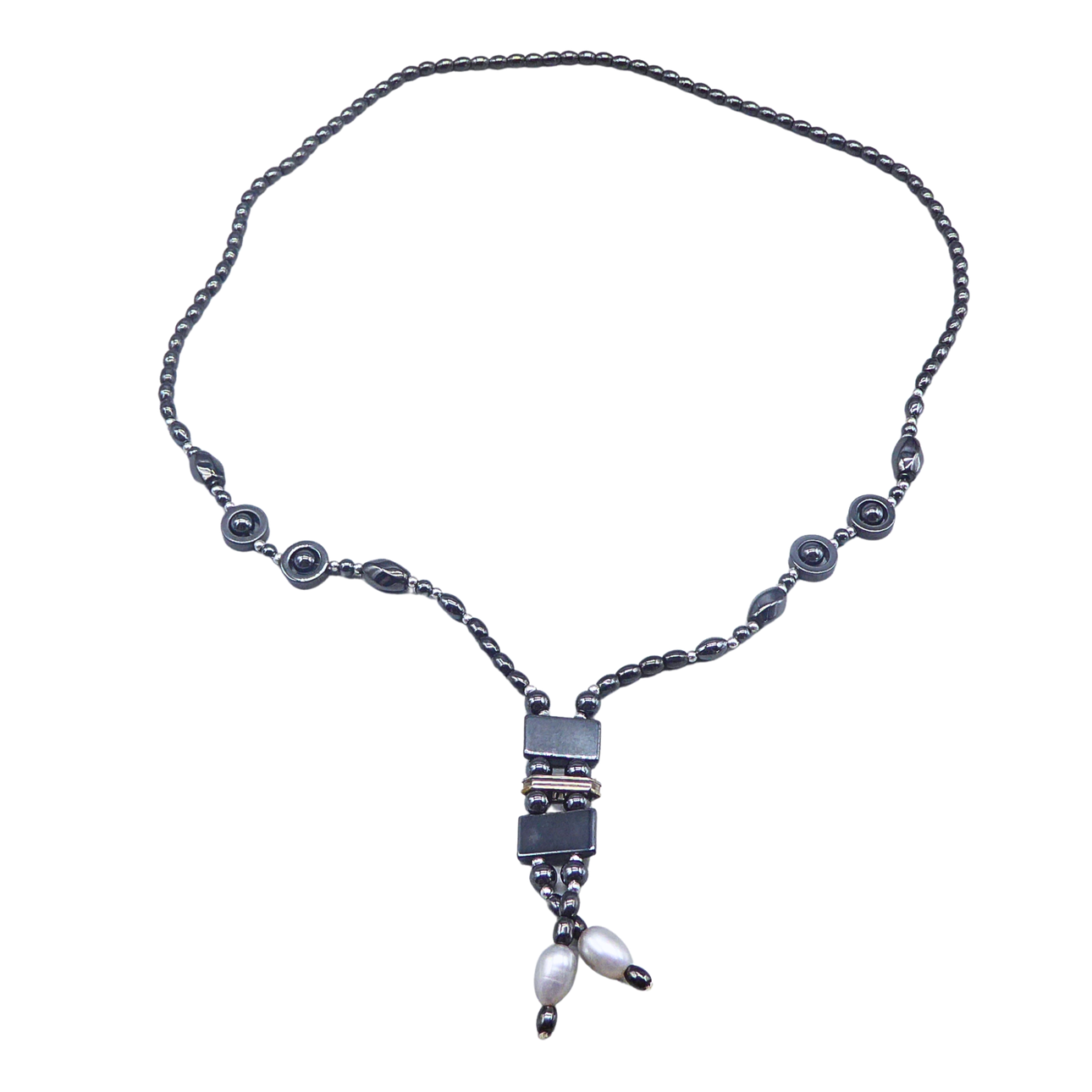 Y-HALSBAND MED HEMATITPÄRLOR OCH SÖTVATTENSPÄRLOR