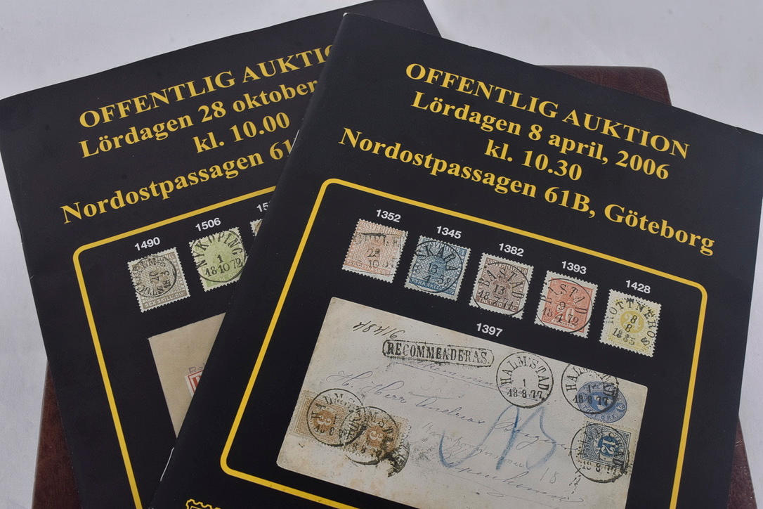 LOT OF MINT NEVER HINGED STAMPS.
