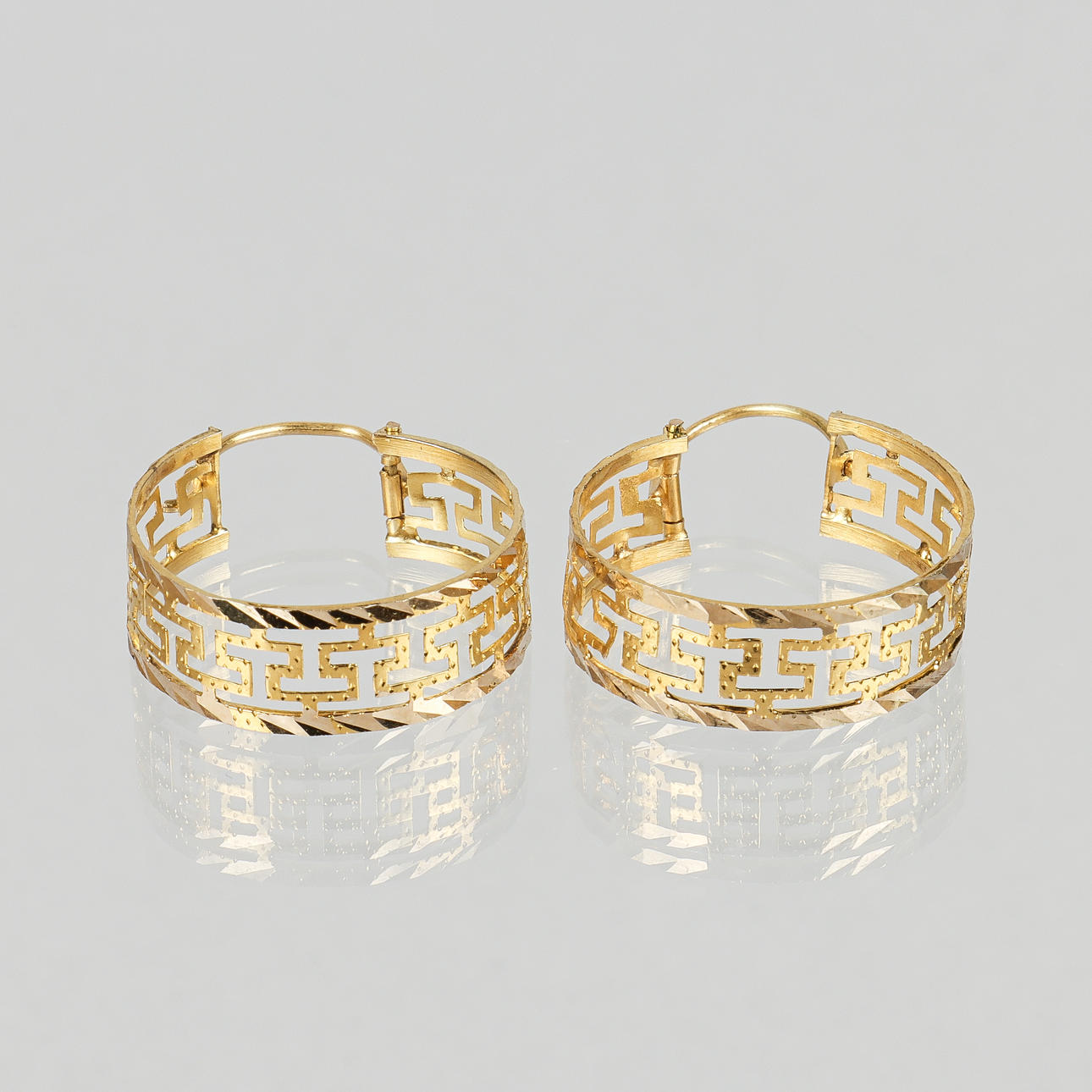 EARRINGS a pair, 14k gold.