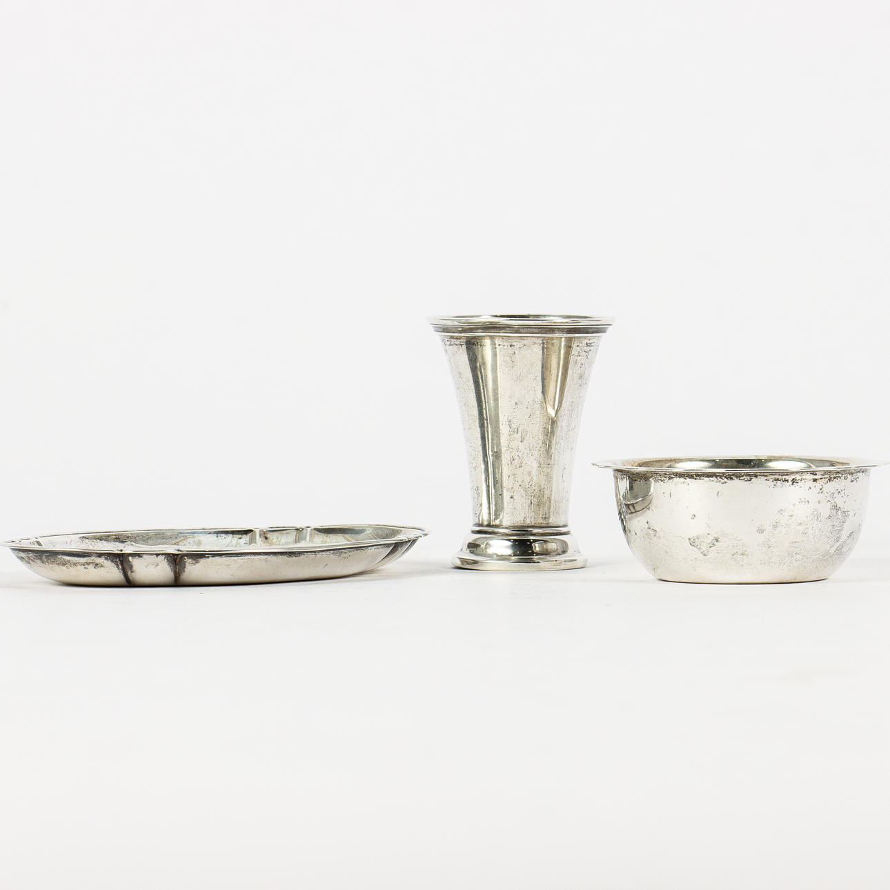 SILVER 3 pieces.