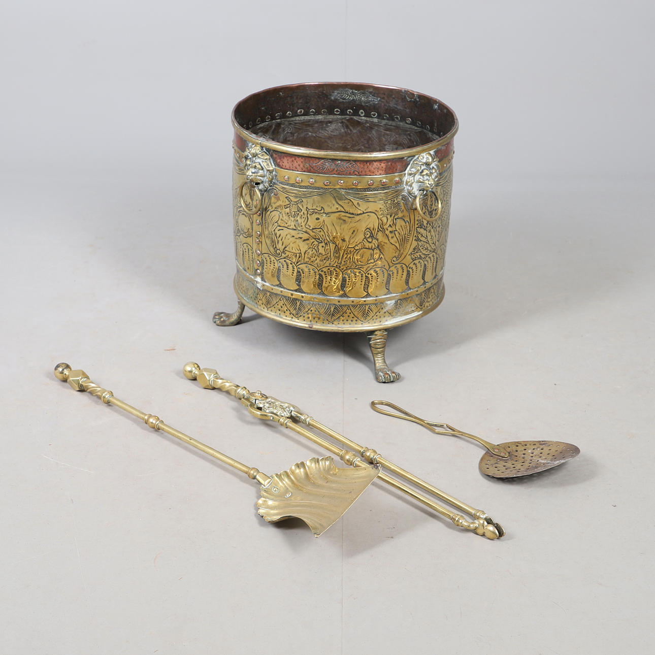 A COPPER AND BRASS COAL BUCKET.