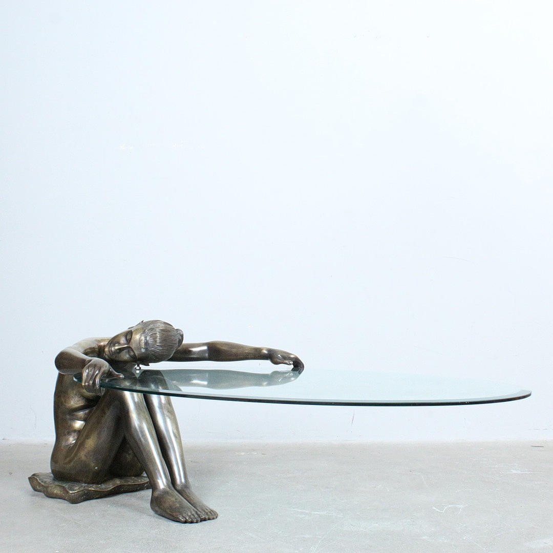 Skulpturaler Couchtisch / Coffee Table ,'Frauenakt', Frankreich, 1970er ...