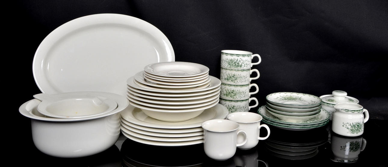 PARTI PORSLIN, bland annat matservisdelar Artica, Arabia, Finland.