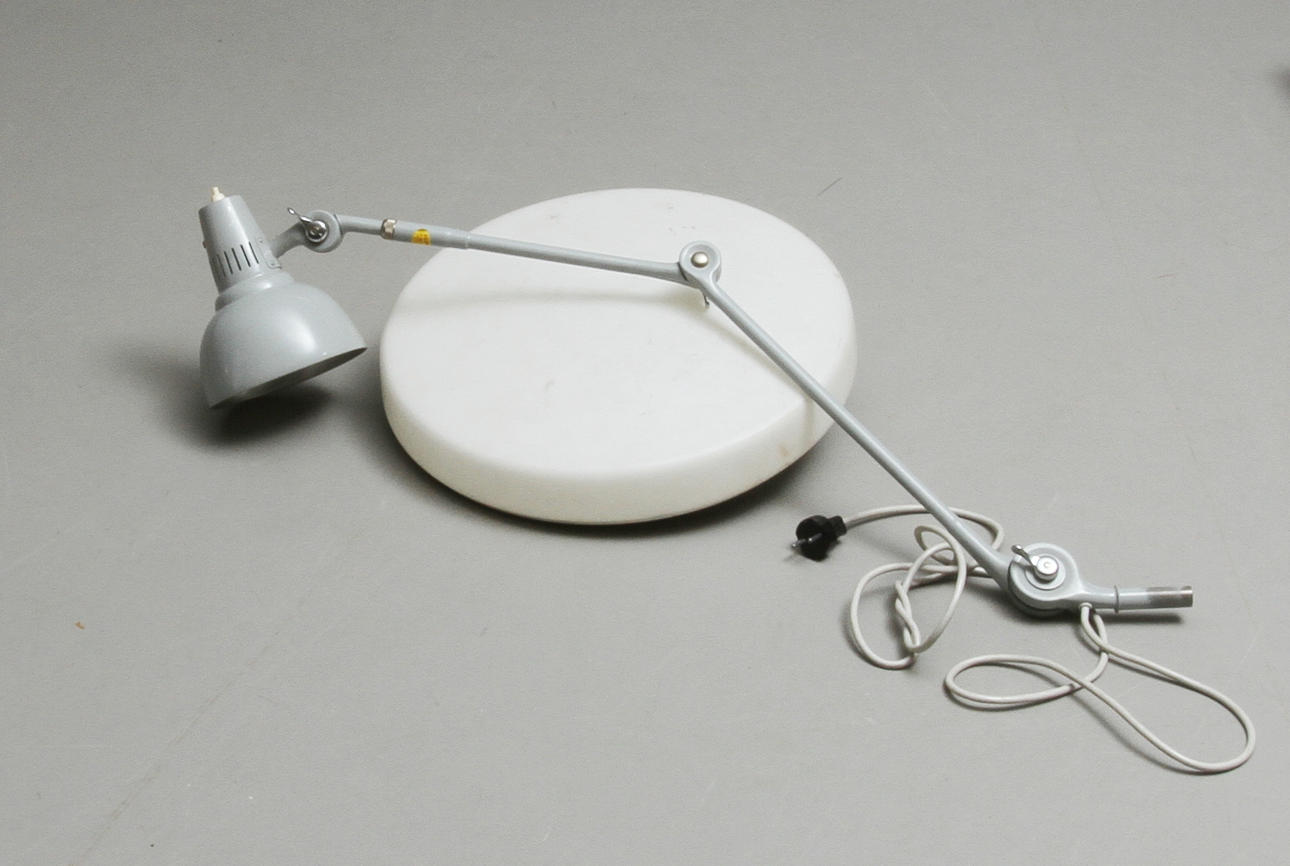 INDUSTRILAMPA, märkt PeFeGe, TAKPLAFOND, 1900-tal.