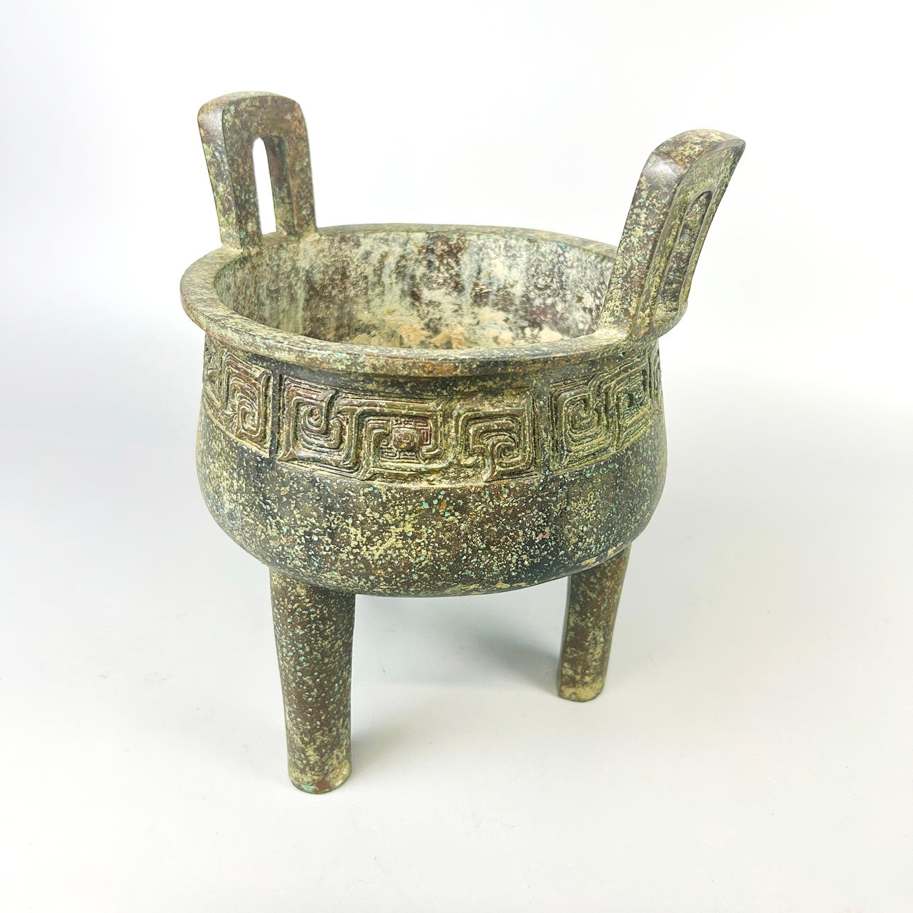 CHINESE ARCHAIC FORM CENSER.