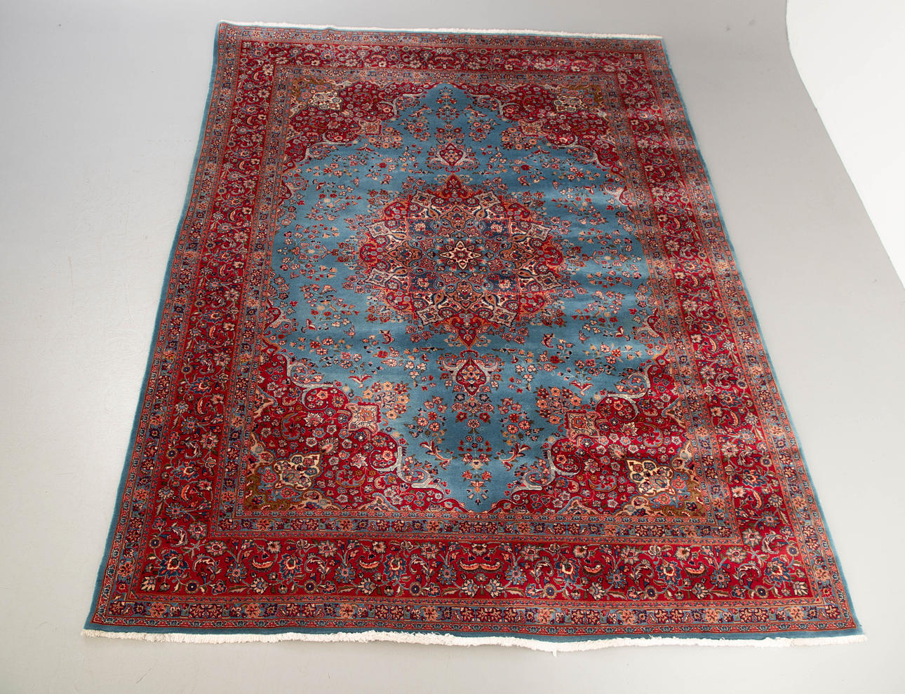 Carpet, Ardekan, Persia, 20th century.