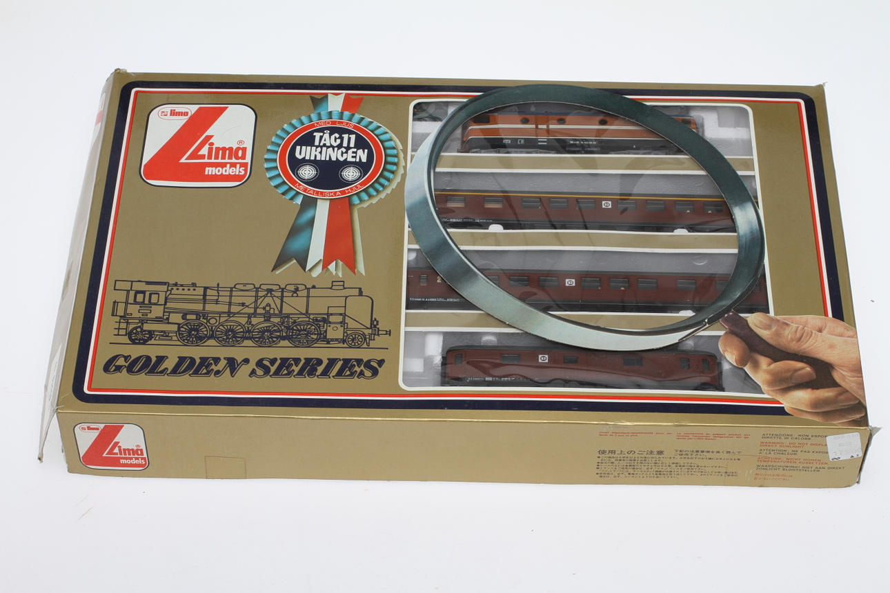 MODELLTÅG tågsats LIMA "Tåg 11 Vikingen" med Rc-lok och 3 vagnar bland annat.