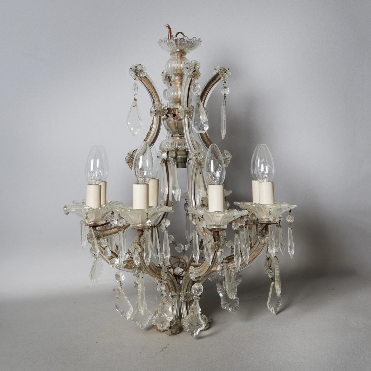 A CUT GLASS CHANDELIER.