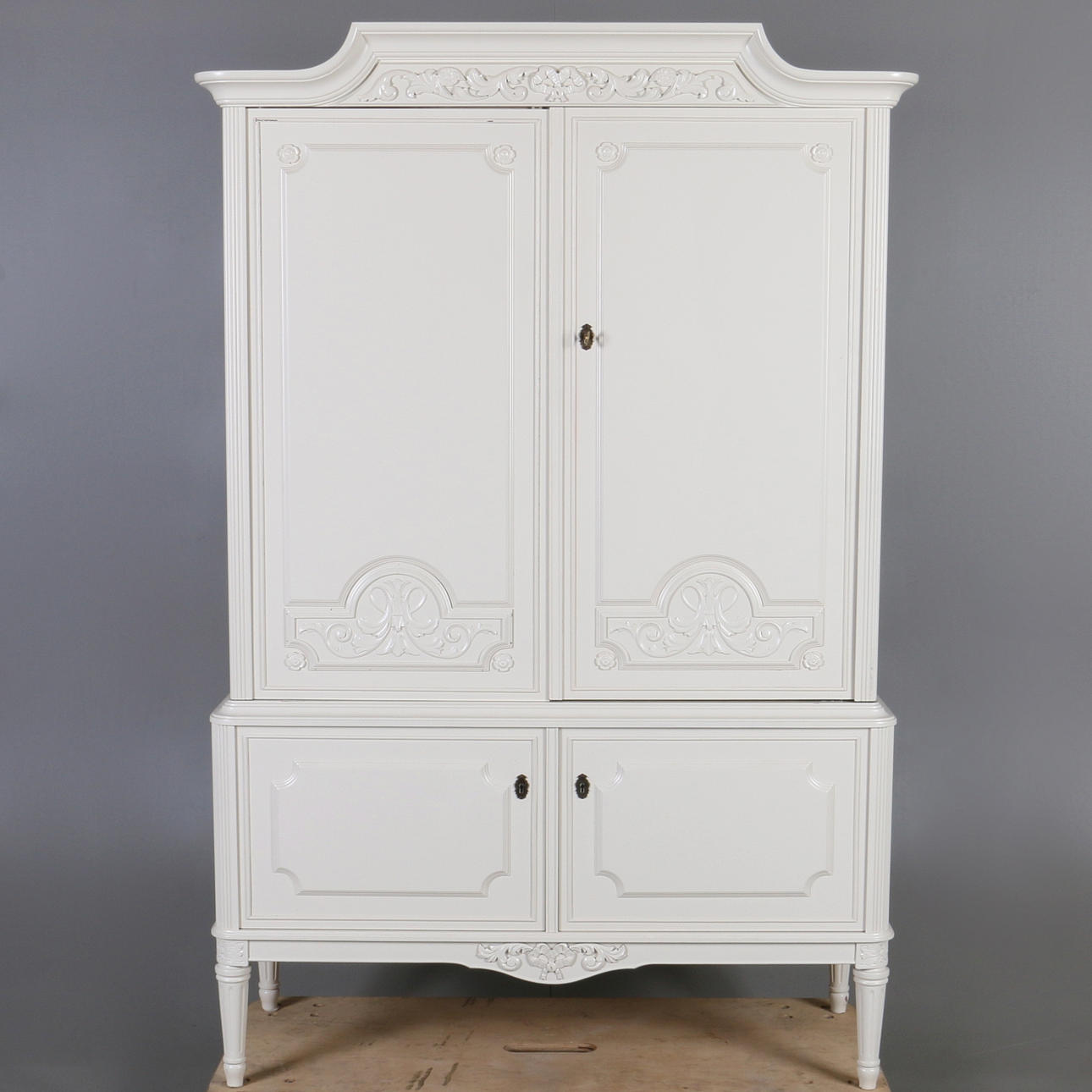 MATSALSSKÅP, gustaviansk stil, 1900-tal.