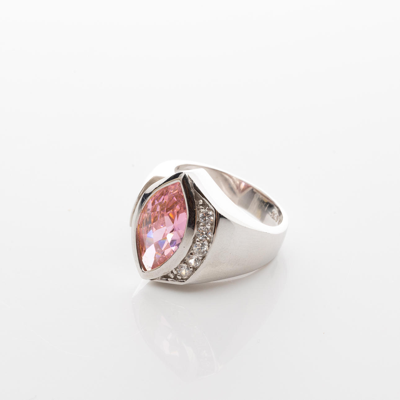 RING, sterling silver, cubic zirconia.