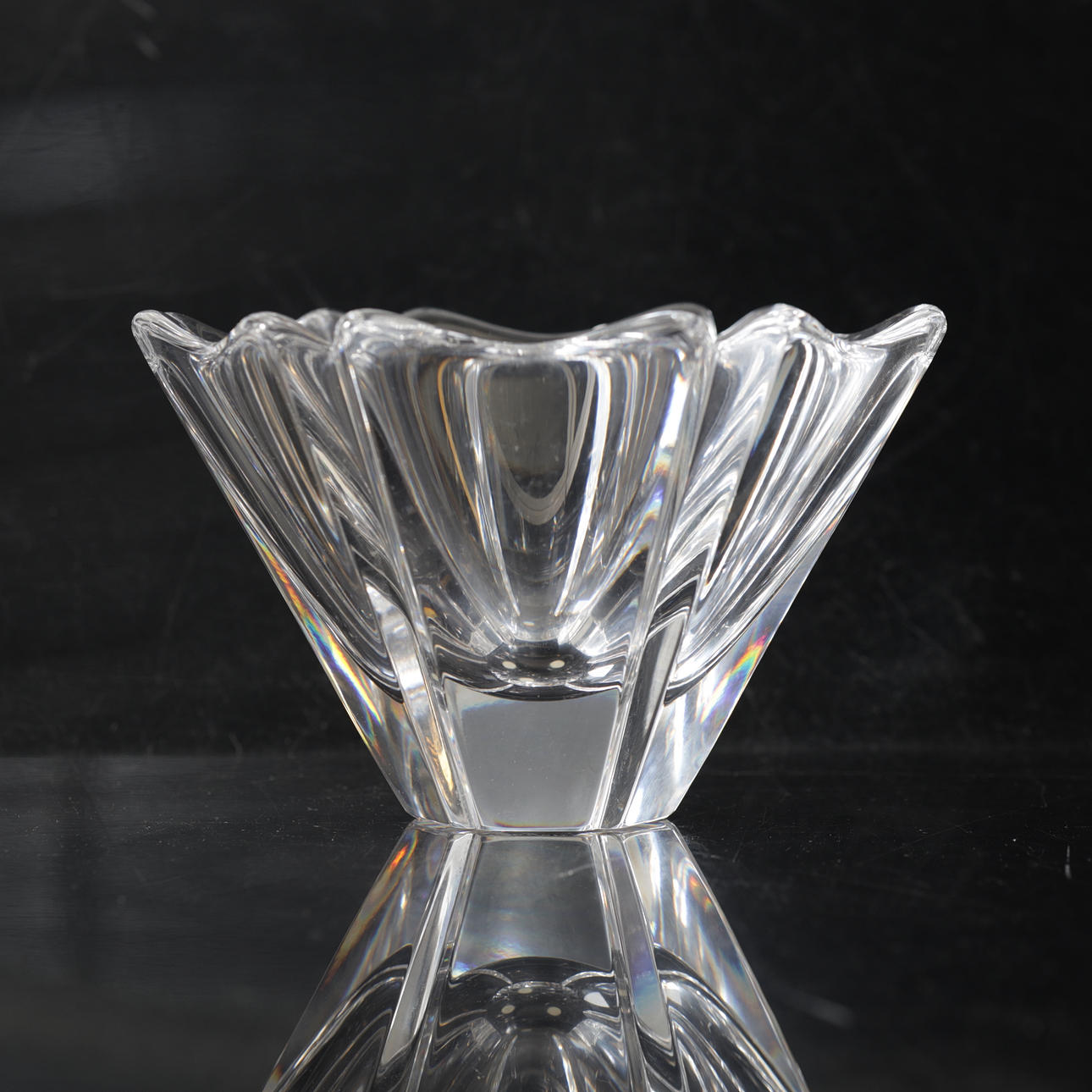 LARS HELLSTEN. bowl, glass, "Orion", Orrefors.