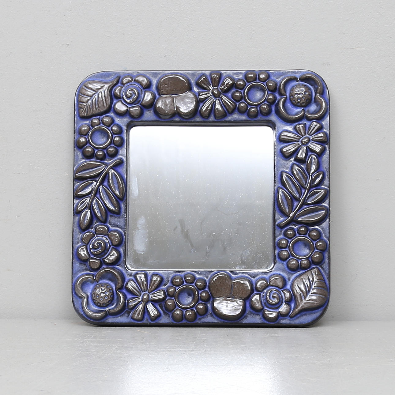 SPEGEL, keramik, "Fleur", Berit Ternell, Upsala Ekeby.