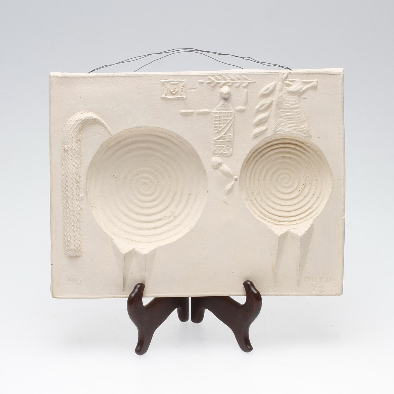 GEORGE TIUTIN. Wall sculpture, plaster, signed and dated 72.