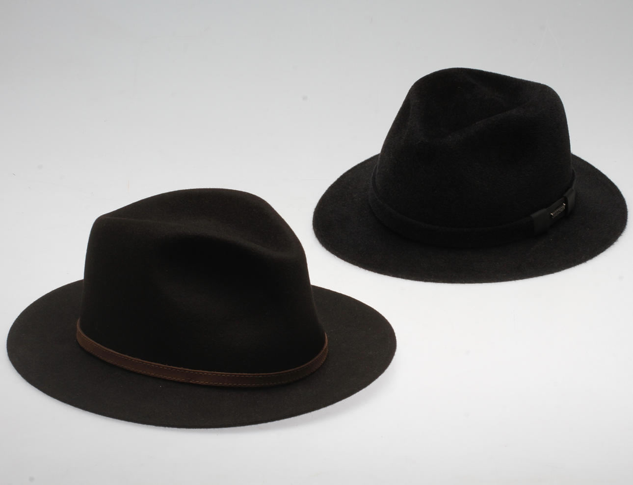 HATTAR, 2 st, "Snead" och "Pacific", Stetson.