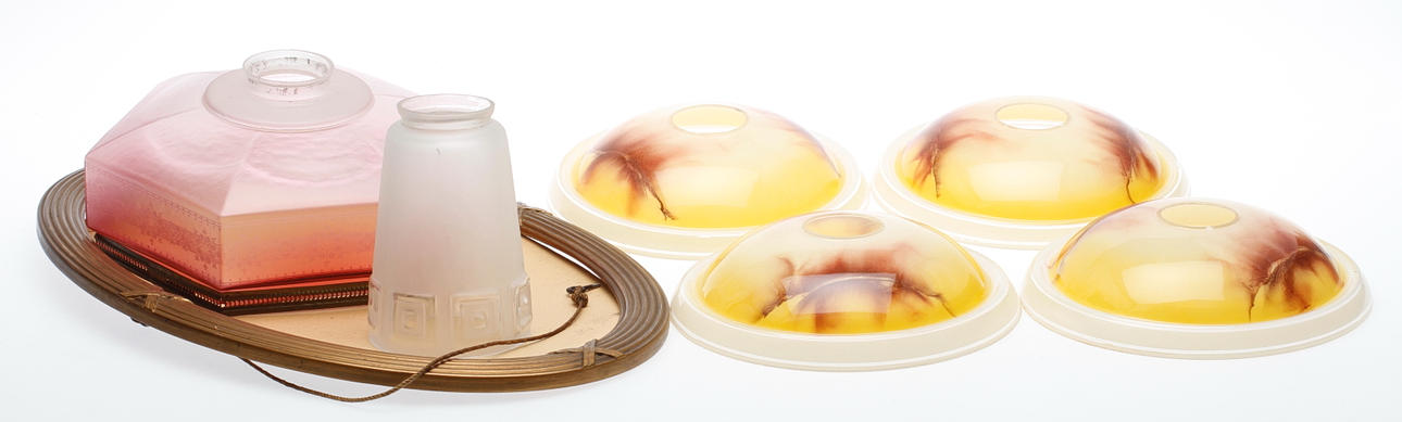 LAMPKUPOR, samt oval ram. Tidigt 1900-tal.