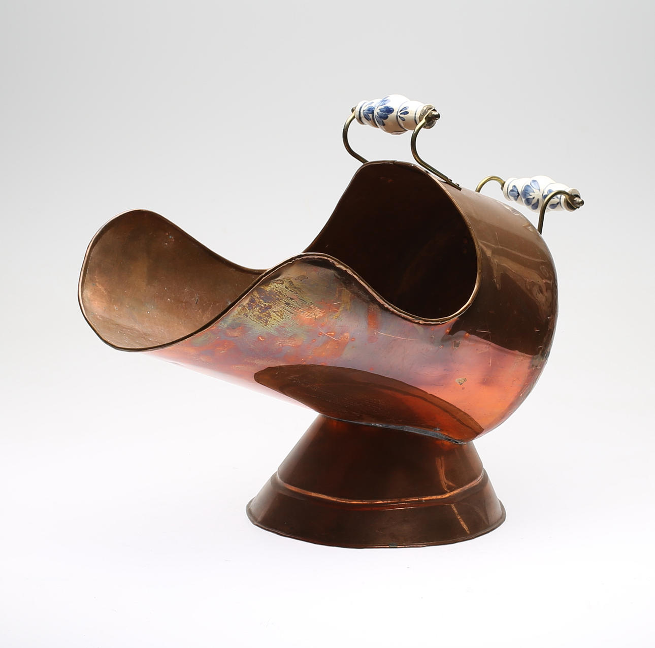 COAL BOX, copper, circa 1900.