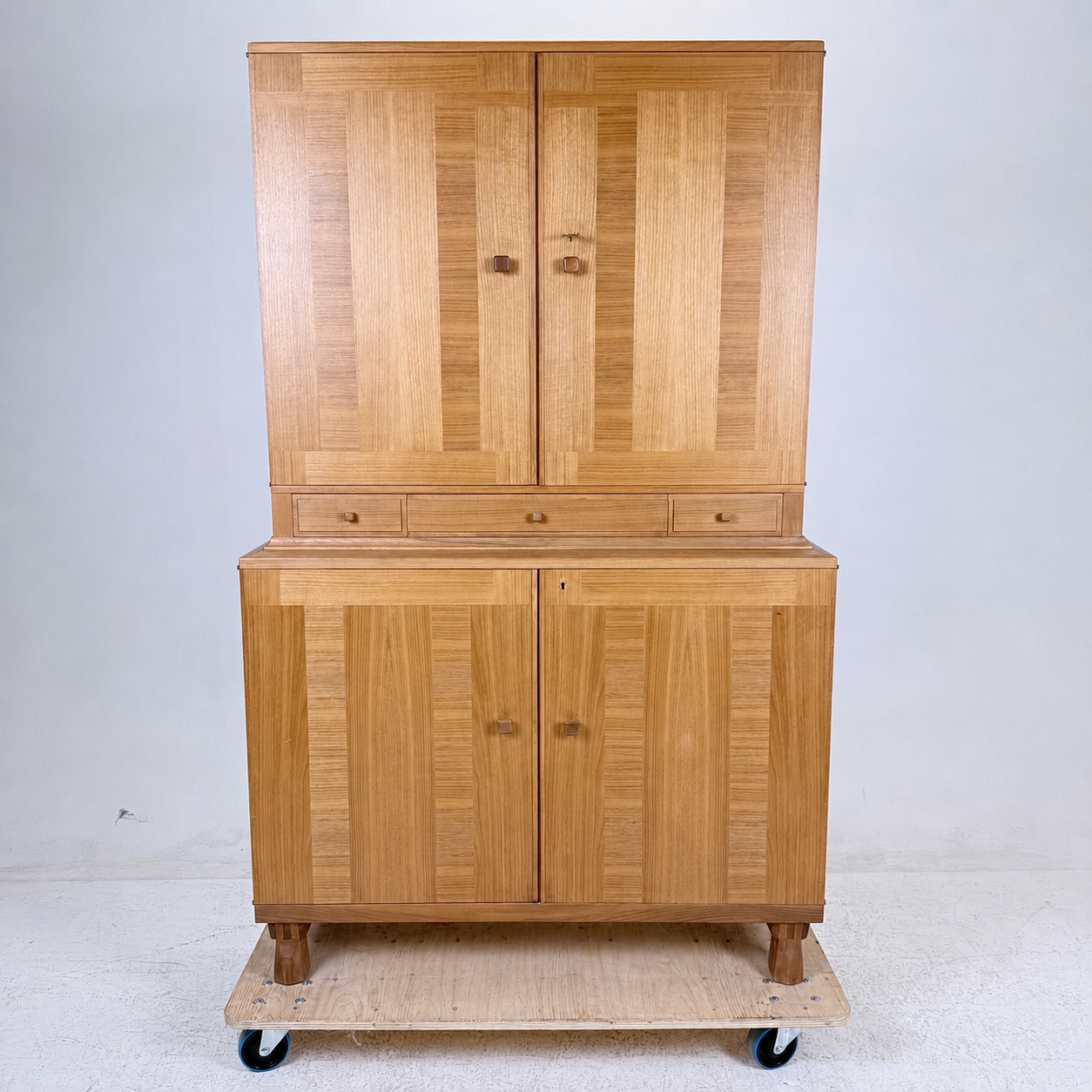 CARL MALMSTEN. Cabinet, "Ambassadör", Åfors Möbelfabrik.