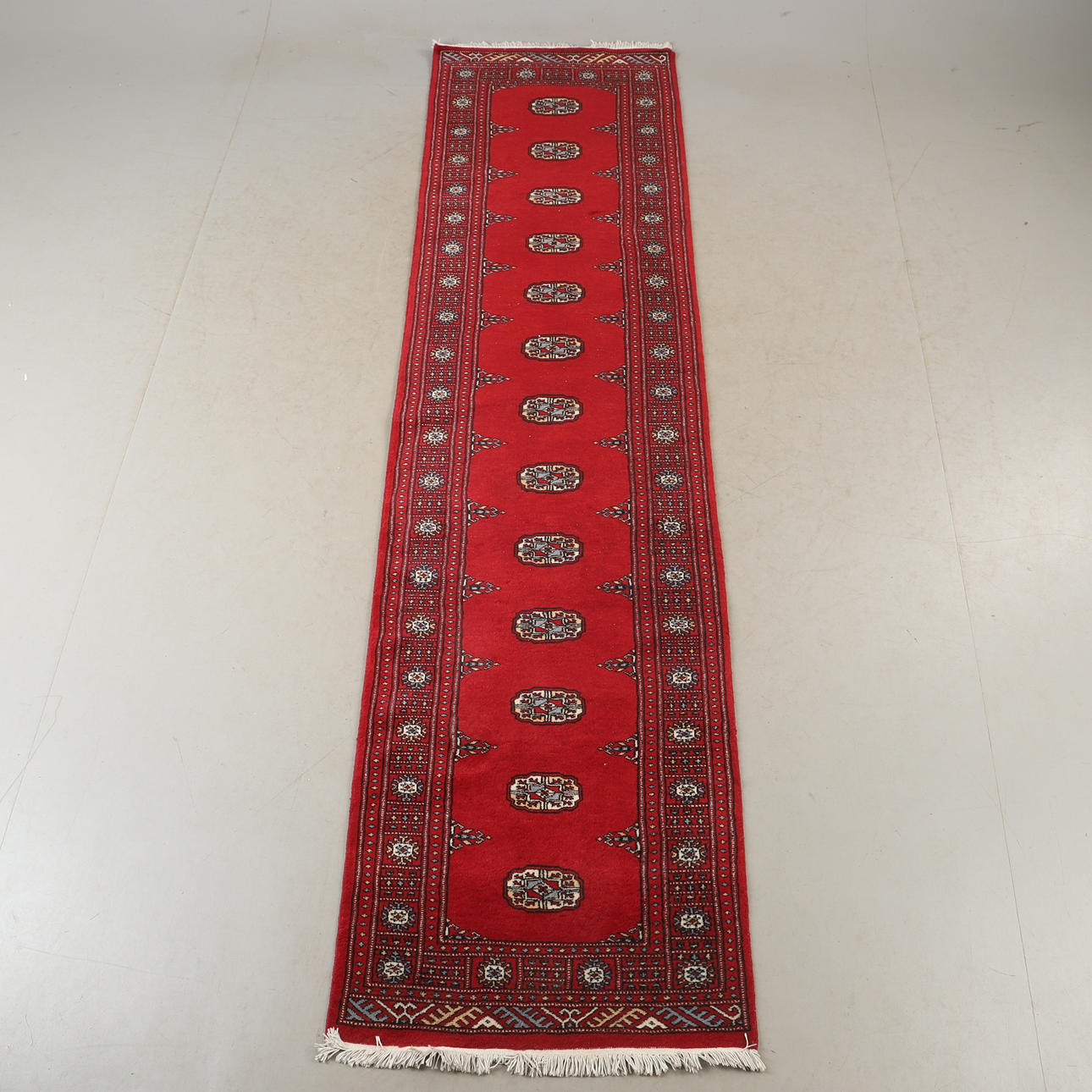 MATTA, orientalisk, 300 x 77 cm.