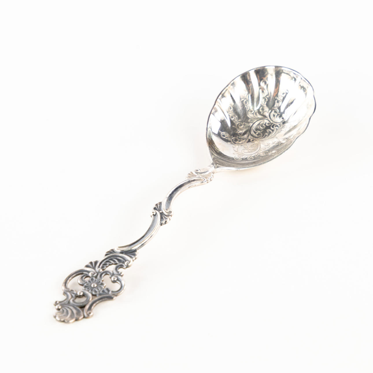 SPOON. Silver.