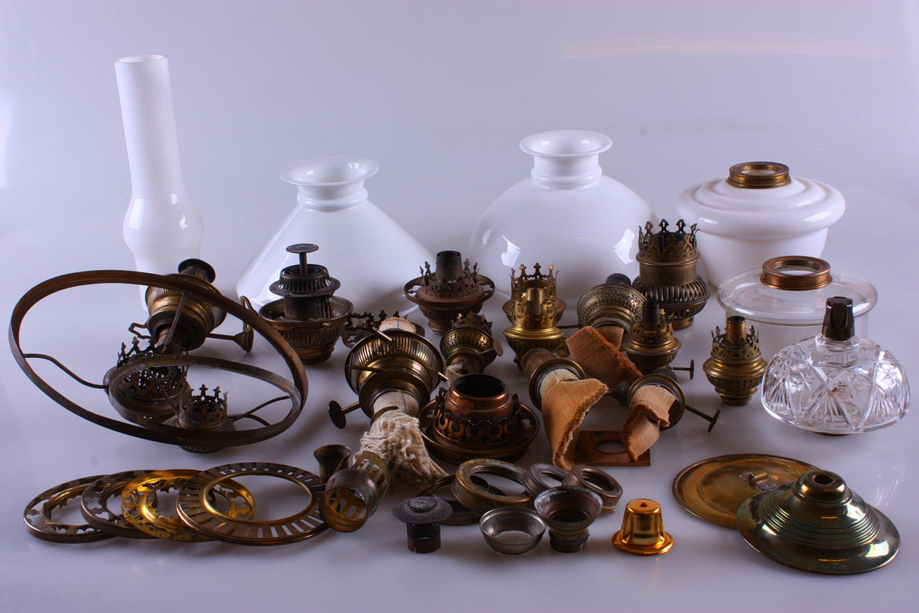 DELAR TILL FOTOGENLAMPOR, 40 delar.