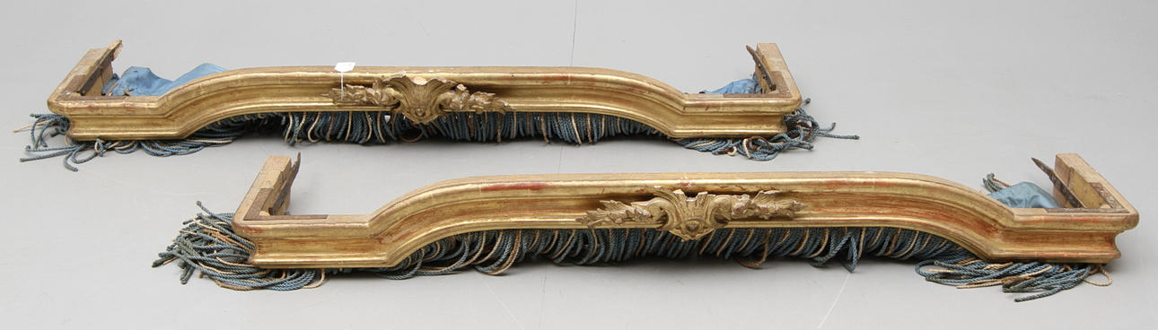 KORNISCHER, ett par, 1800 talets slut.