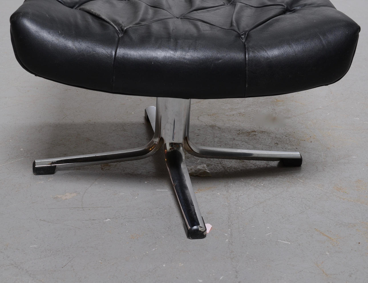 BRÖDERNA ANDERSSON. PALL, SVART SKINN RETRO.