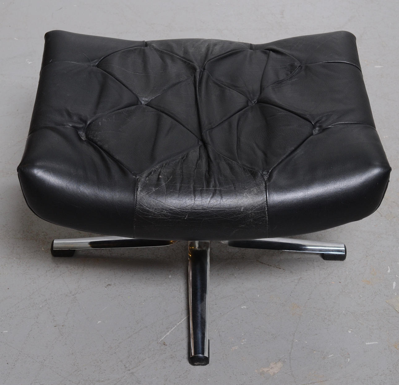 BRÖDERNA ANDERSSON. PALL, SVART SKINN RETRO.