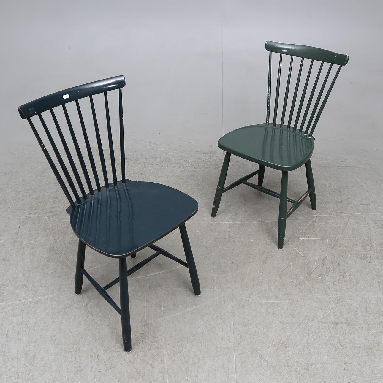 PINNSTOLAR, 2 st, 1900-talets andra hälft.