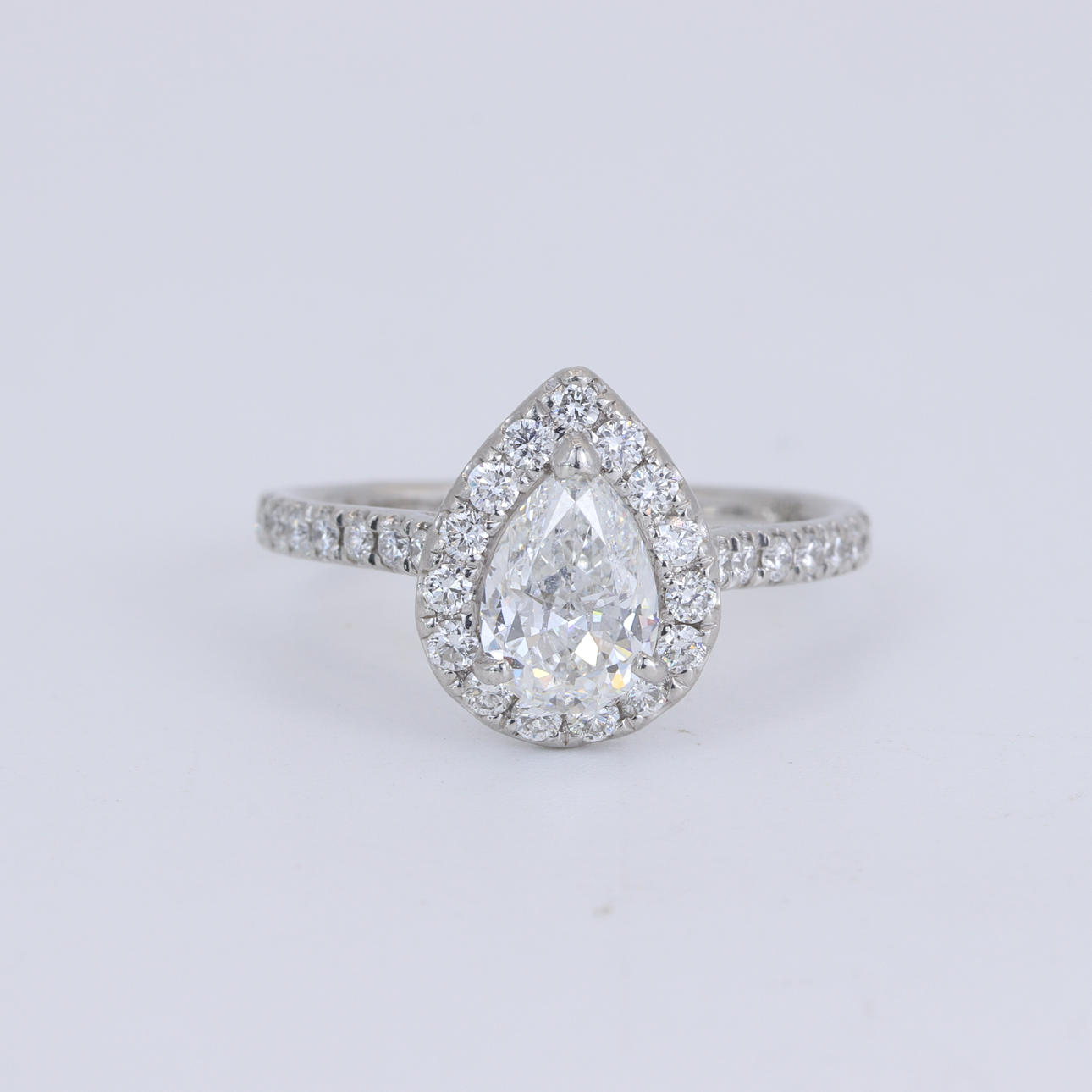 PLATINUM 1.48CT DIAMOND RING.